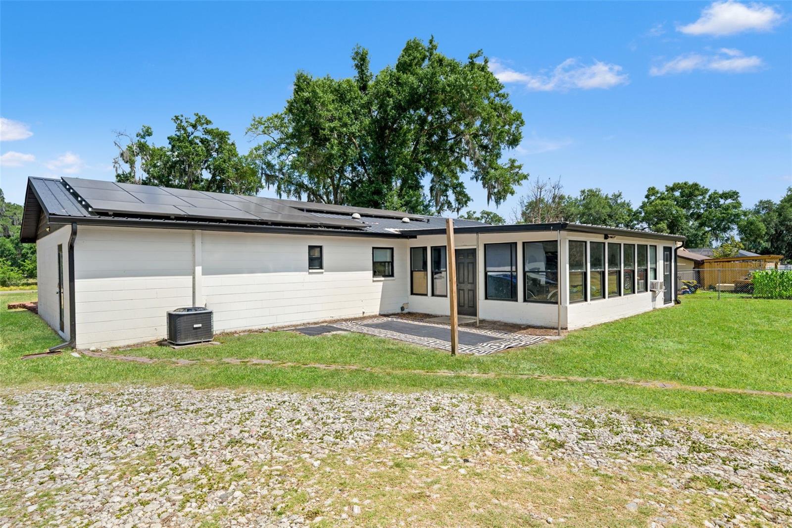 2111 HINSON RD, DOVER, FL, 33527