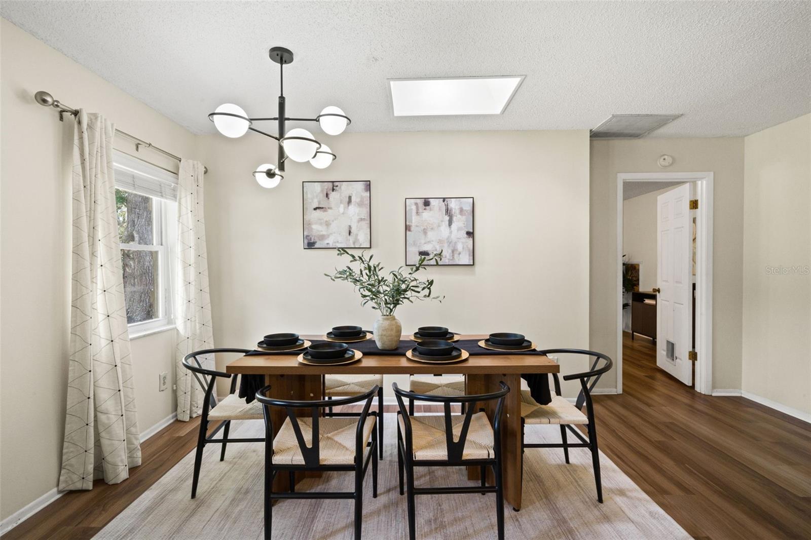 2111 HINSON RD, DOVER, FL, 33527