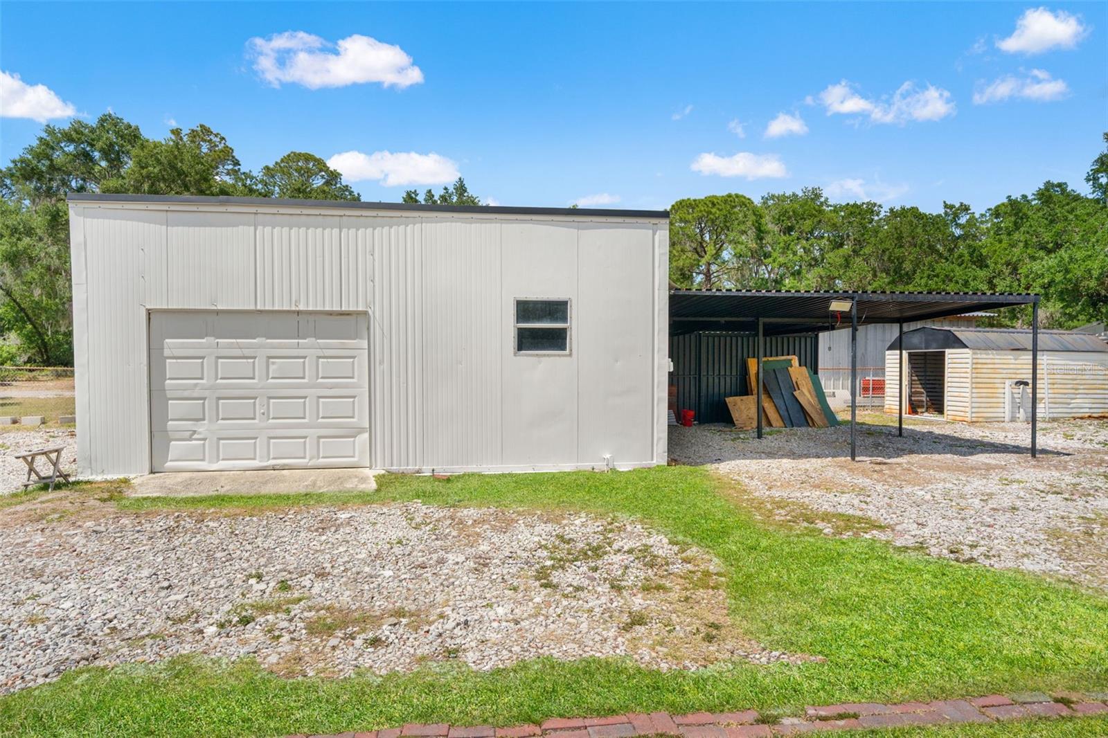 2111 HINSON RD, DOVER, FL, 33527