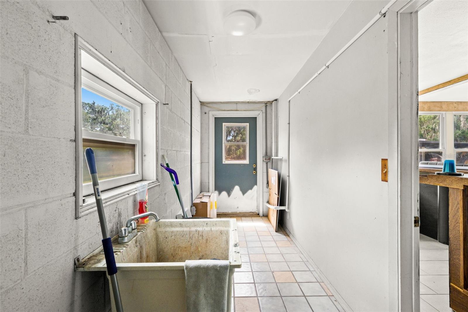 2111 HINSON RD, DOVER, FL, 33527