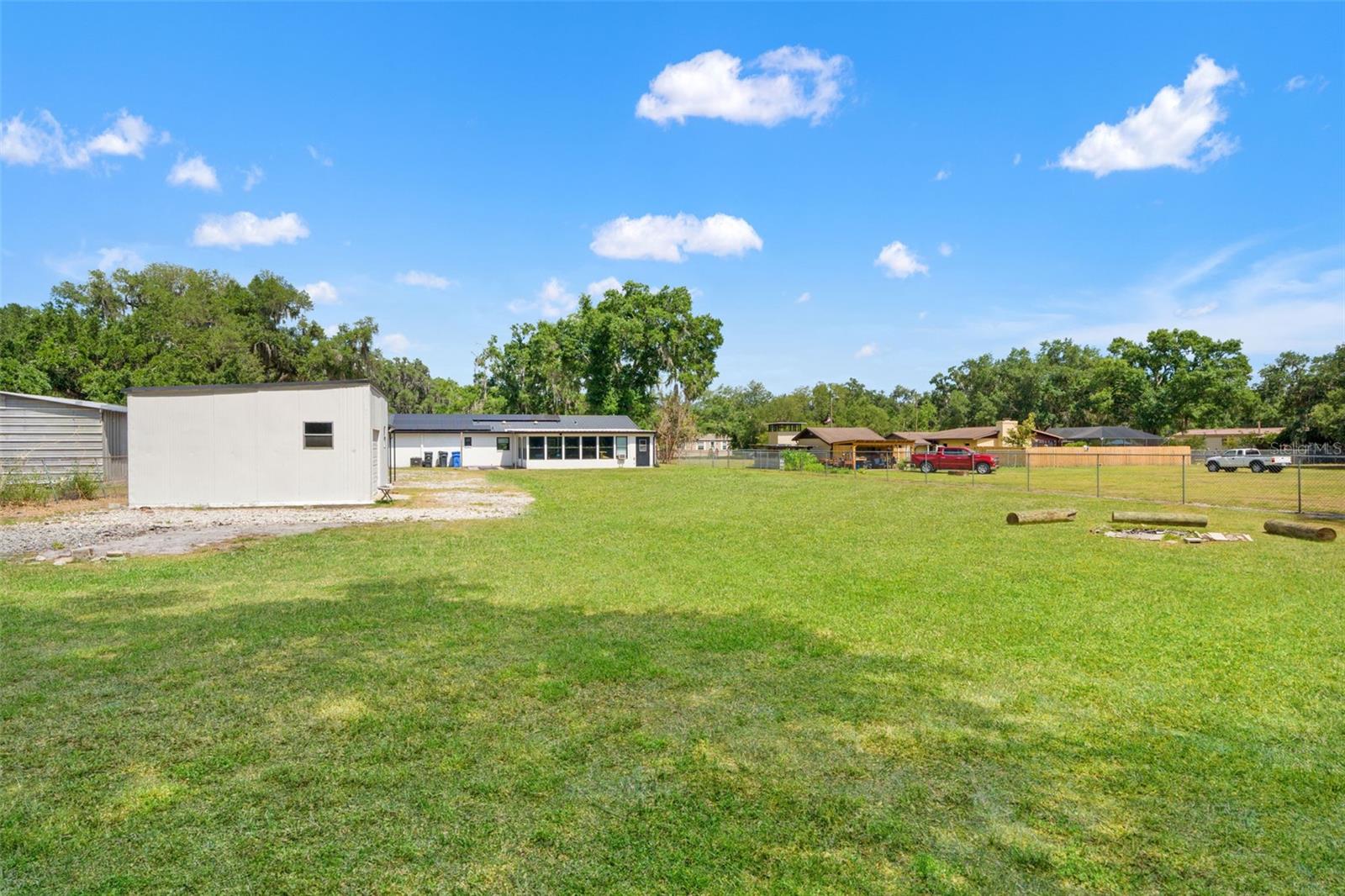 2111 HINSON RD, DOVER, FL, 33527