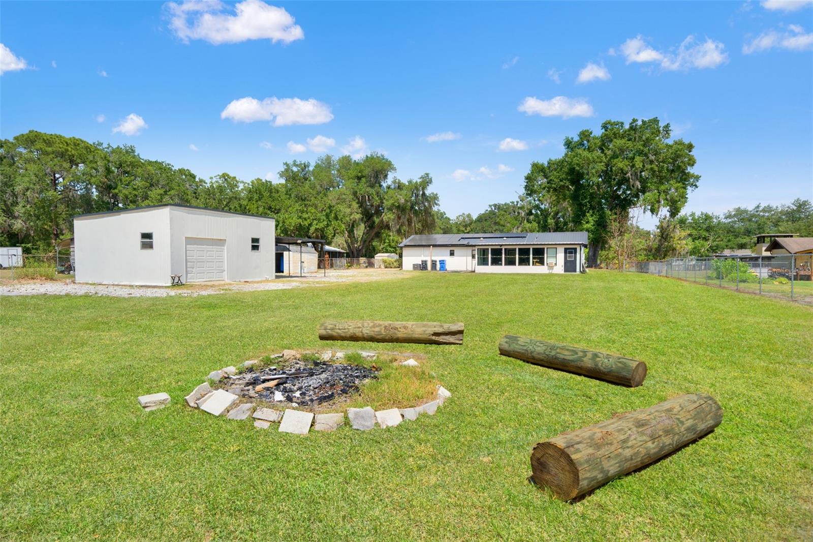 2111 HINSON RD, DOVER, FL, 33527