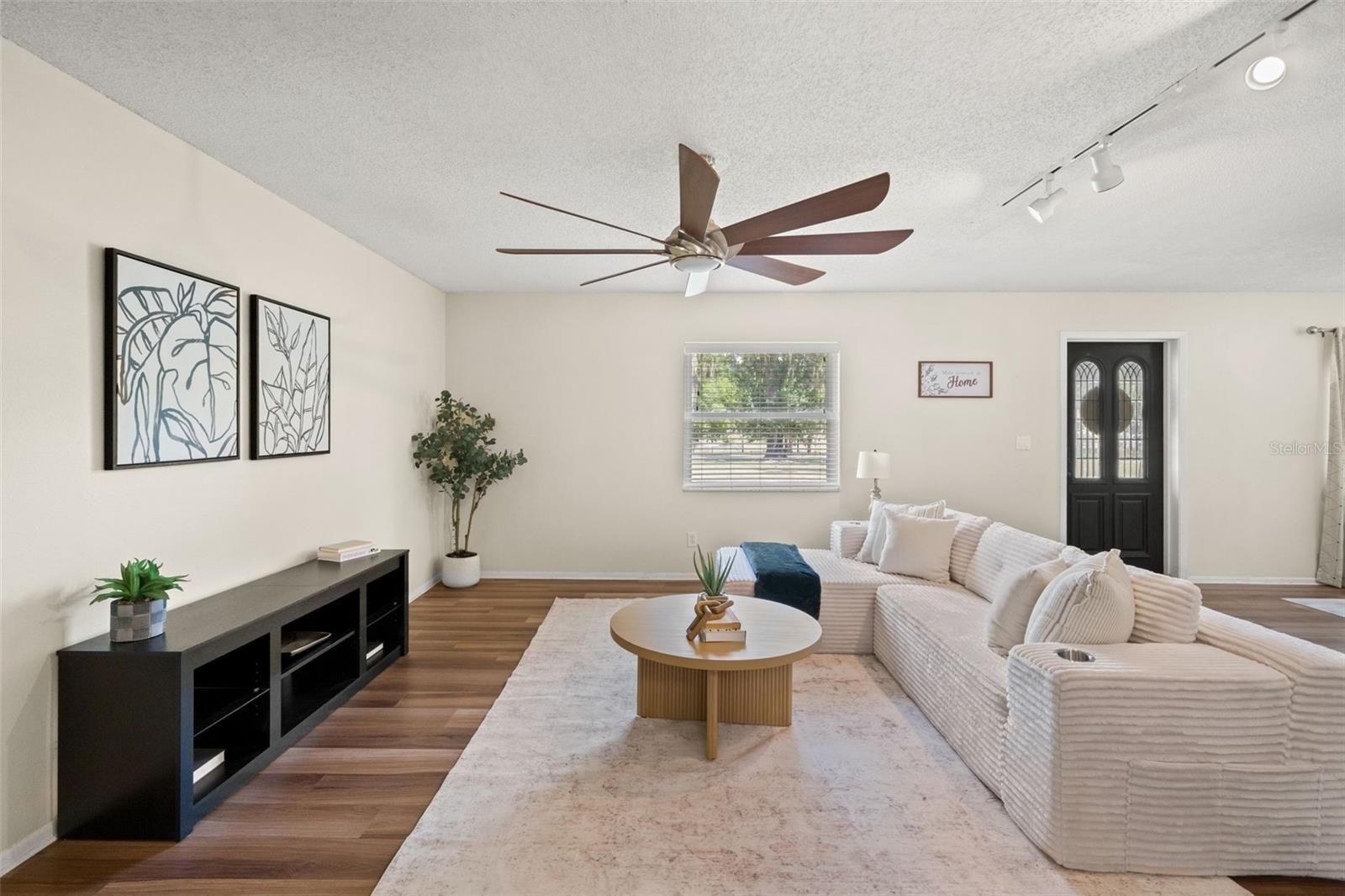 2111 HINSON RD, DOVER, FL, 33527