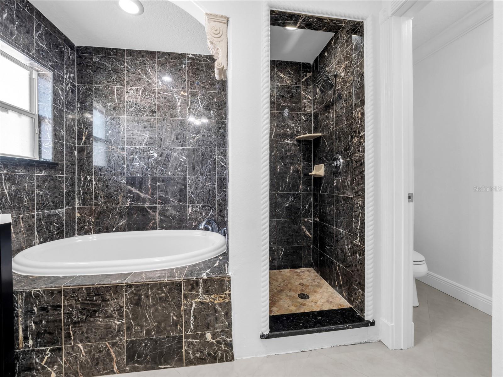 3122 W CREST AVE, TAMPA, FL, 33614