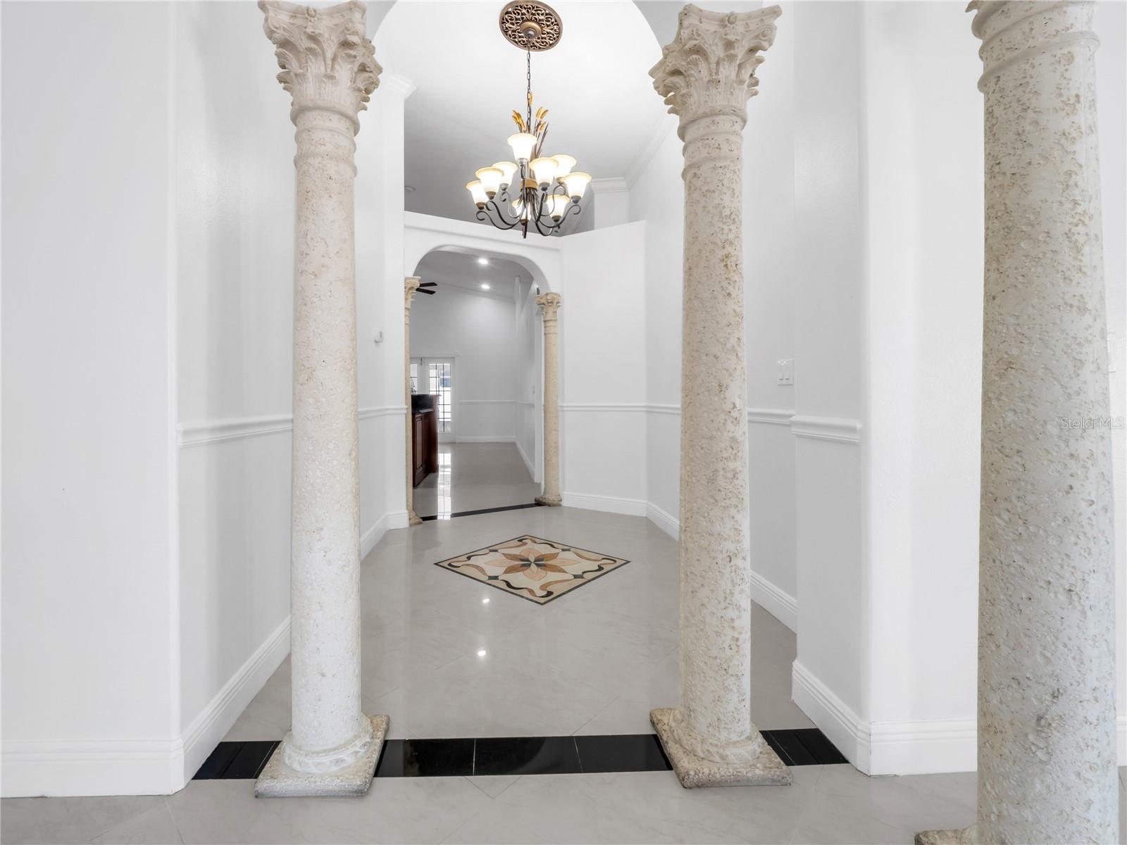 3122 W CREST AVE, TAMPA, FL, 33614