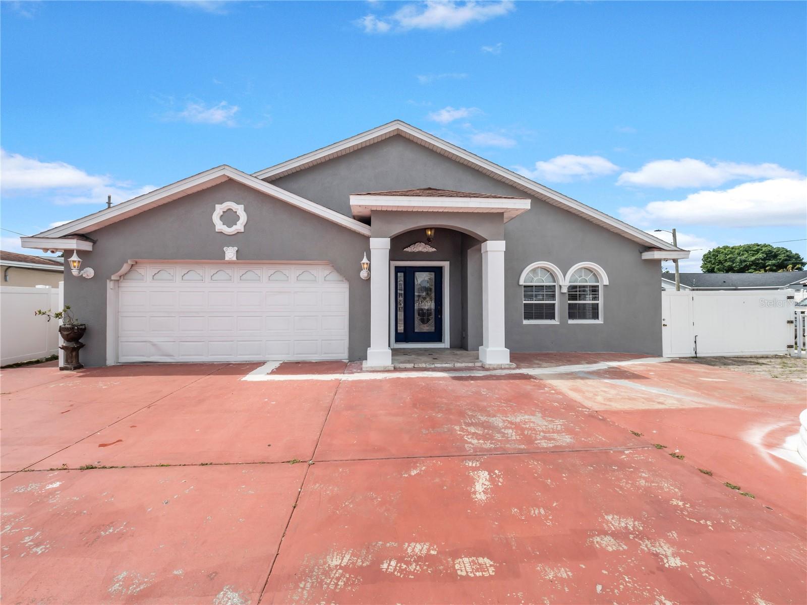 3122 W CREST AVE, TAMPA, FL, 33614
