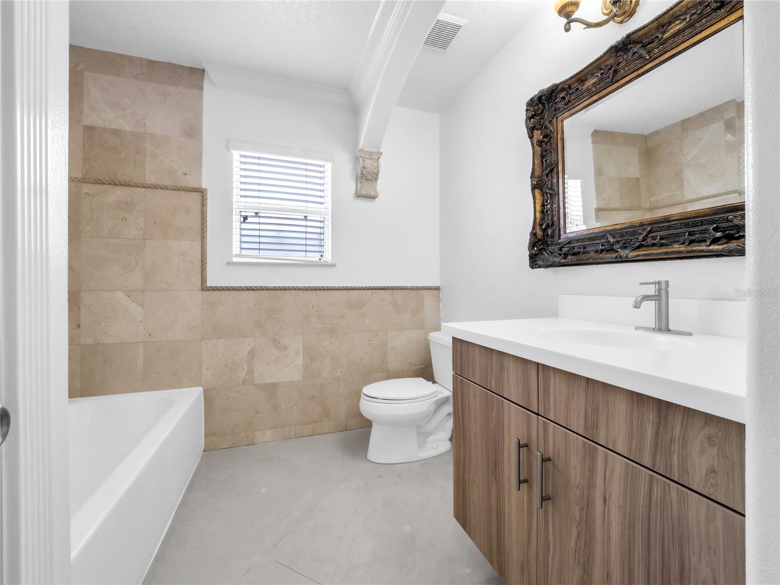 3122 W CREST AVE, TAMPA, FL, 33614