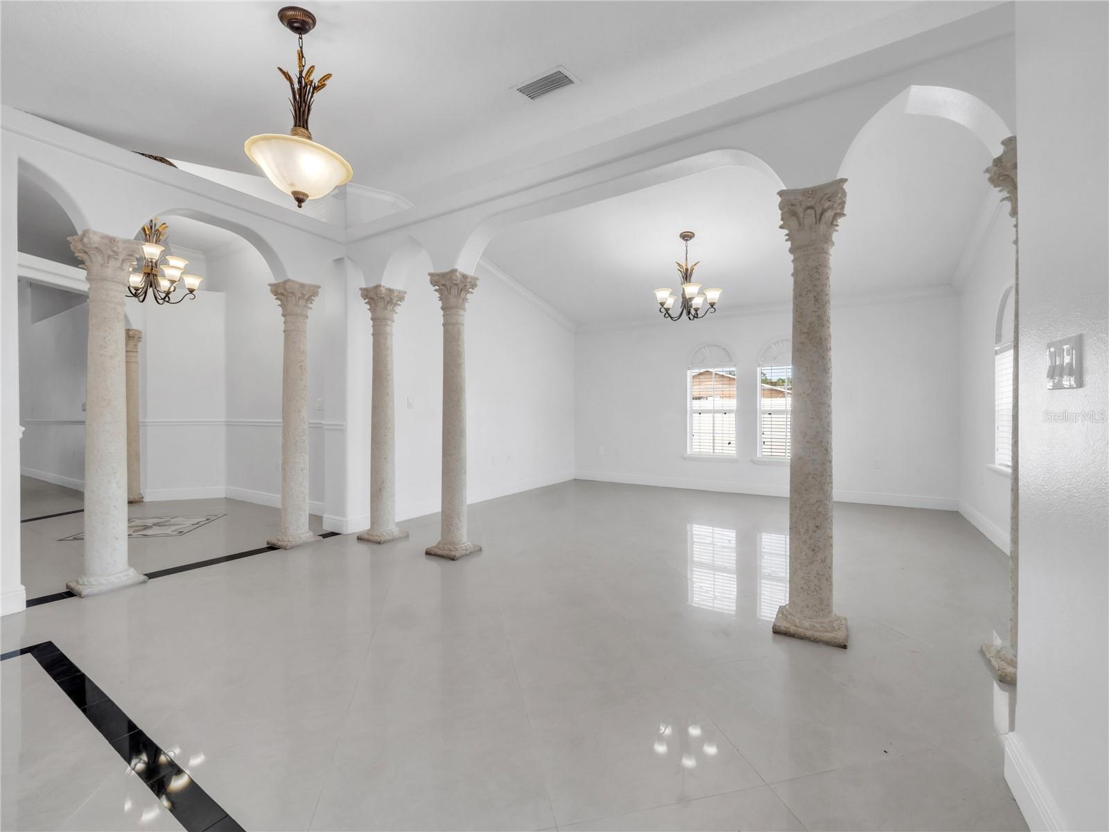 3122 W CREST AVE, TAMPA, FL, 33614