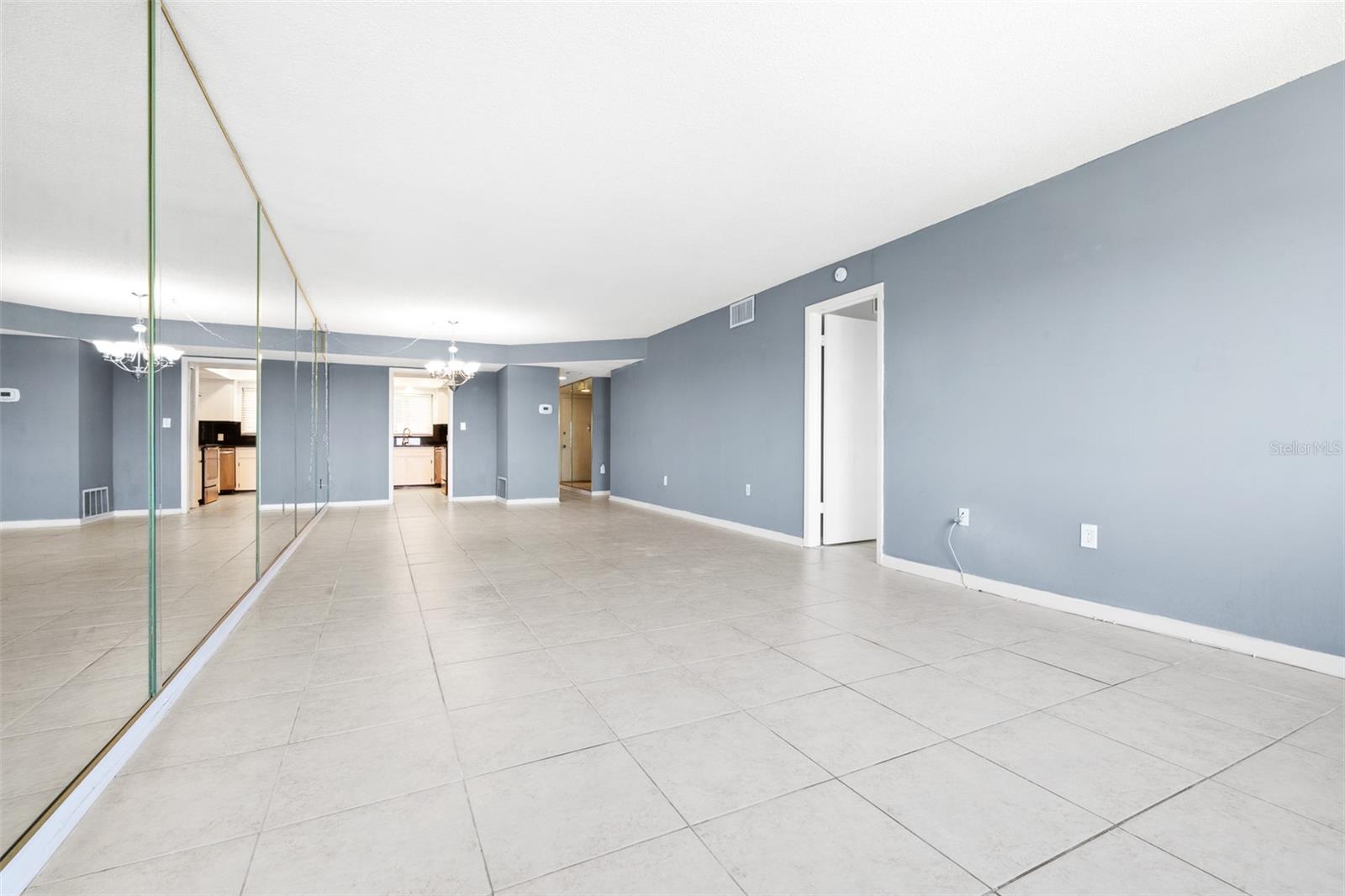 8950 PARK BLVD #609, SEMINOLE, FL, 33777