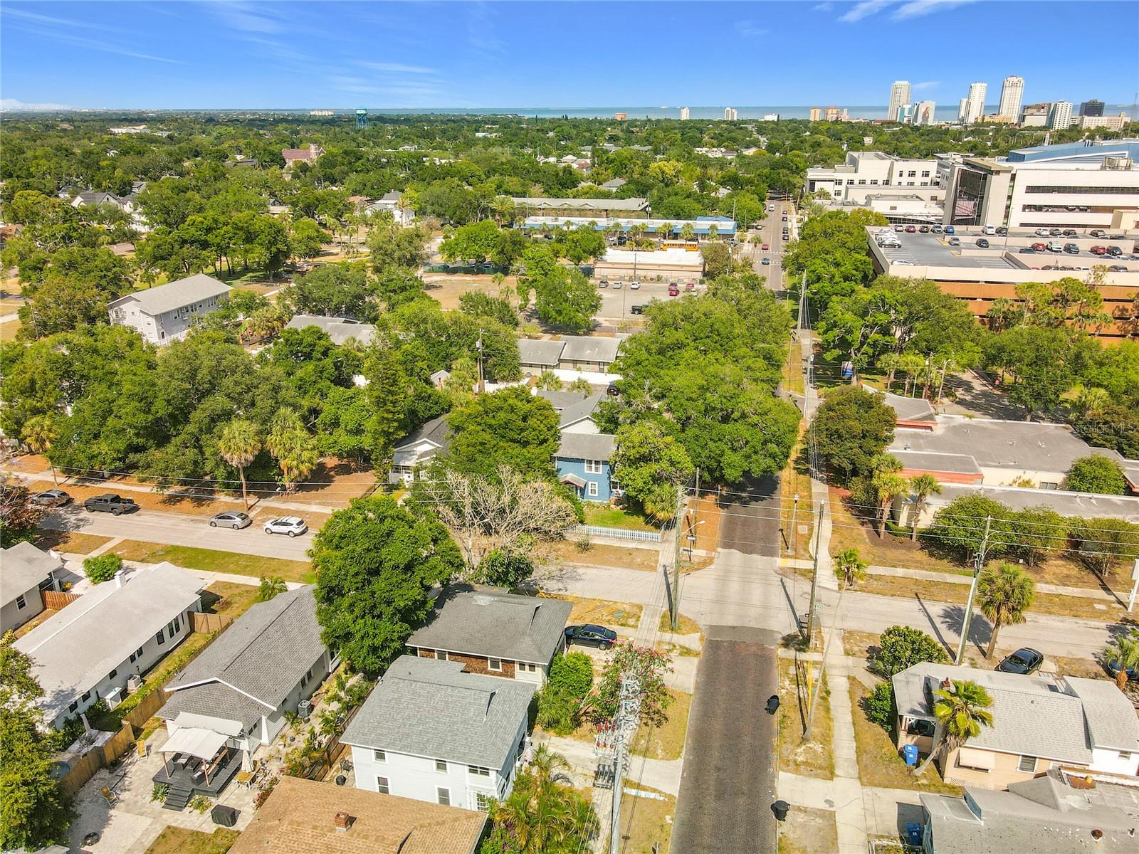 701 14TH ST N, ST PETERSBURG, FL, 33705