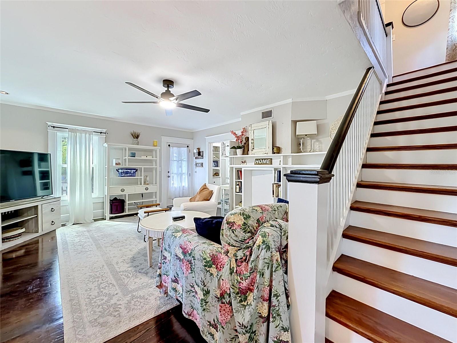 701 14TH ST N, ST PETERSBURG, FL, 33705