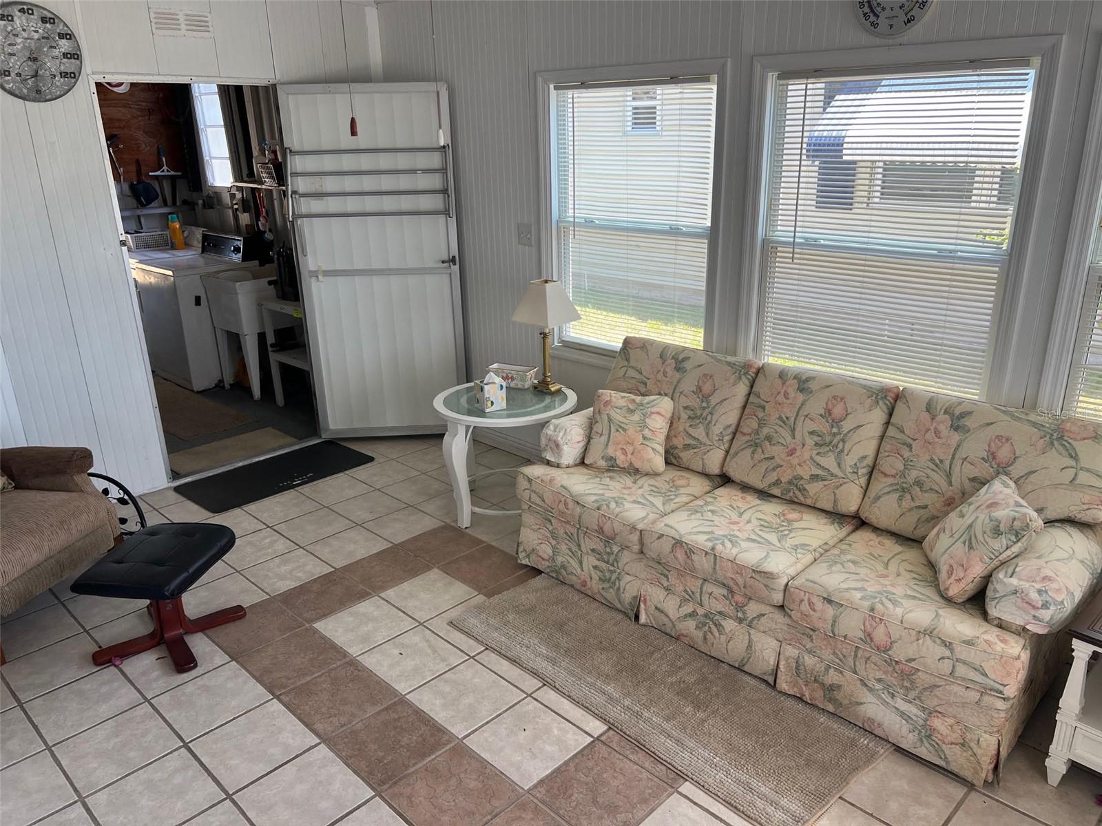 71 ROYAL PALM CIR, LARGO, FL, 33778