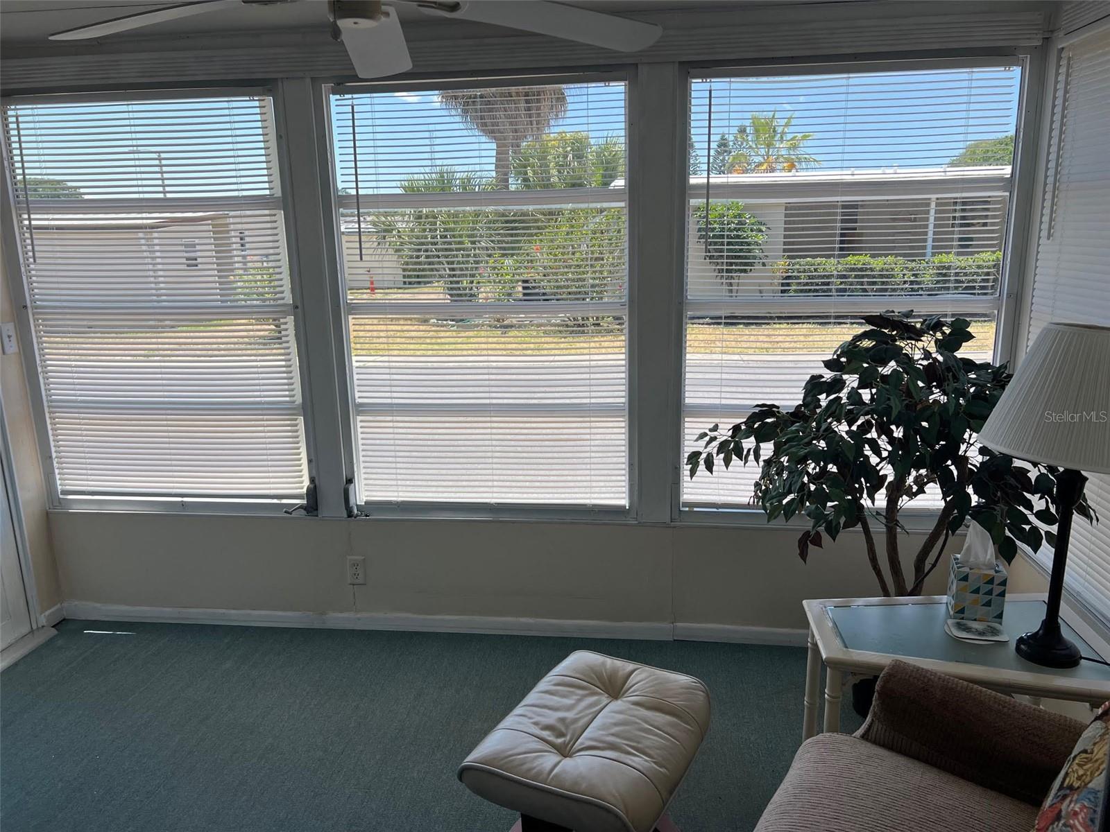 71 ROYAL PALM CIR, LARGO, FL, 33778