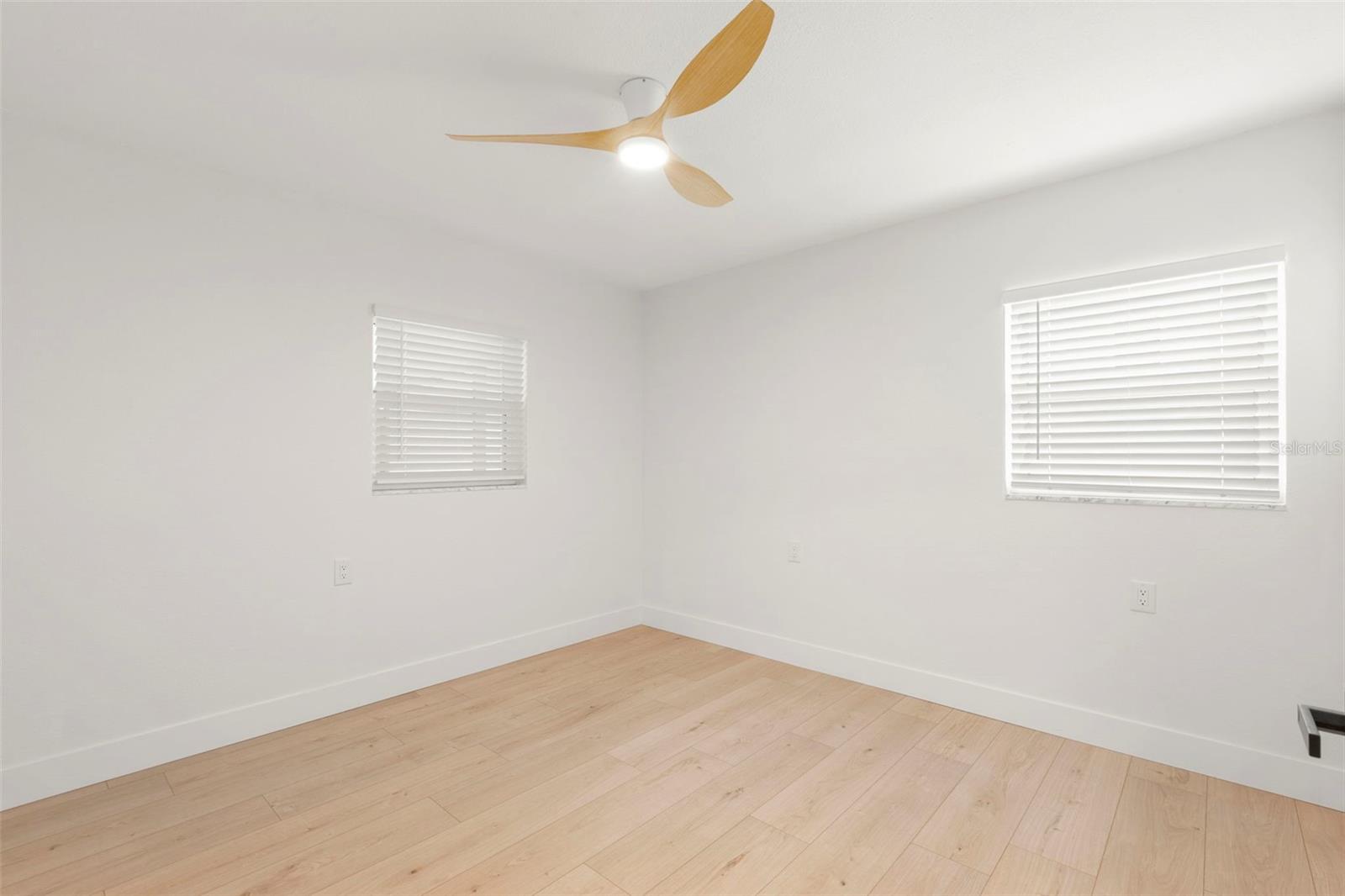 1824 DOUGLAS AVE, DUNEDIN, FL, 34698