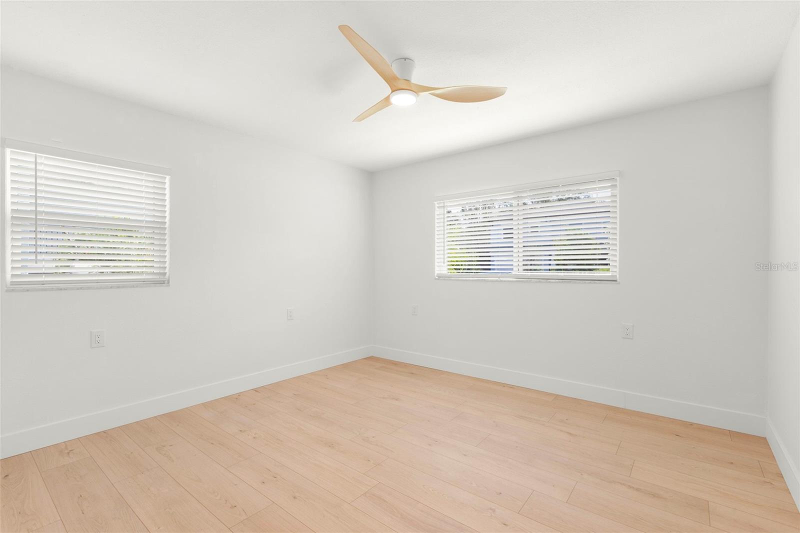 1824 DOUGLAS AVE, DUNEDIN, FL, 34698