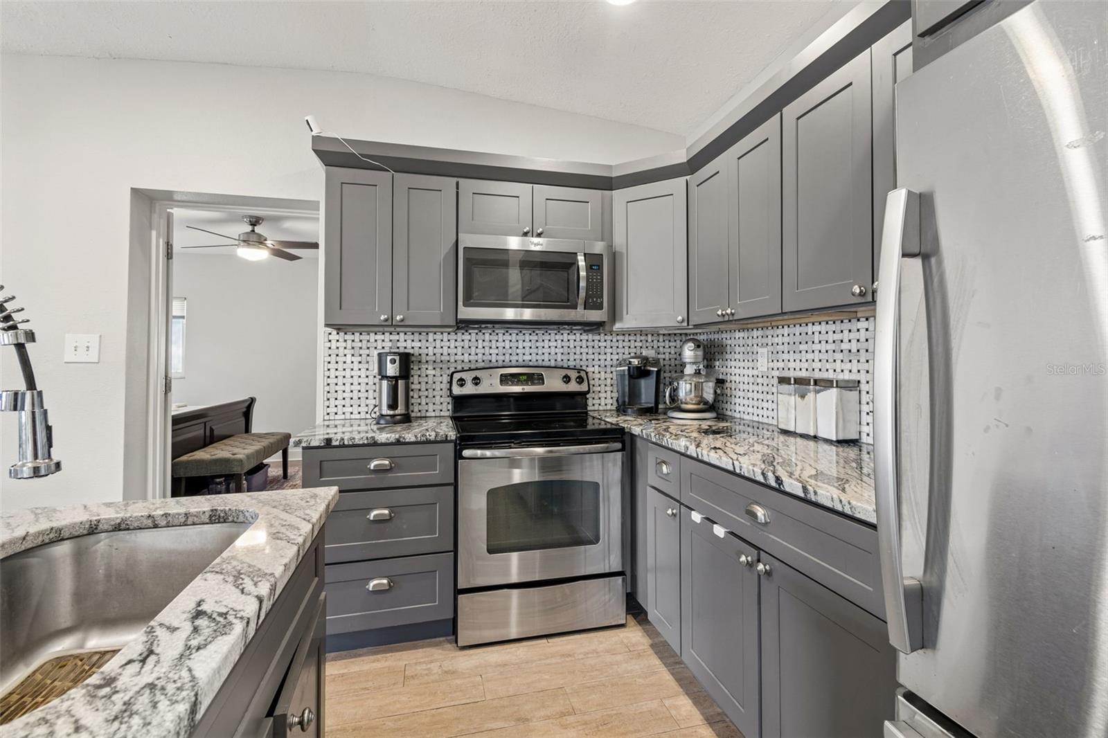 2920 W ELLIS DR, TAMPA, FL, 33611