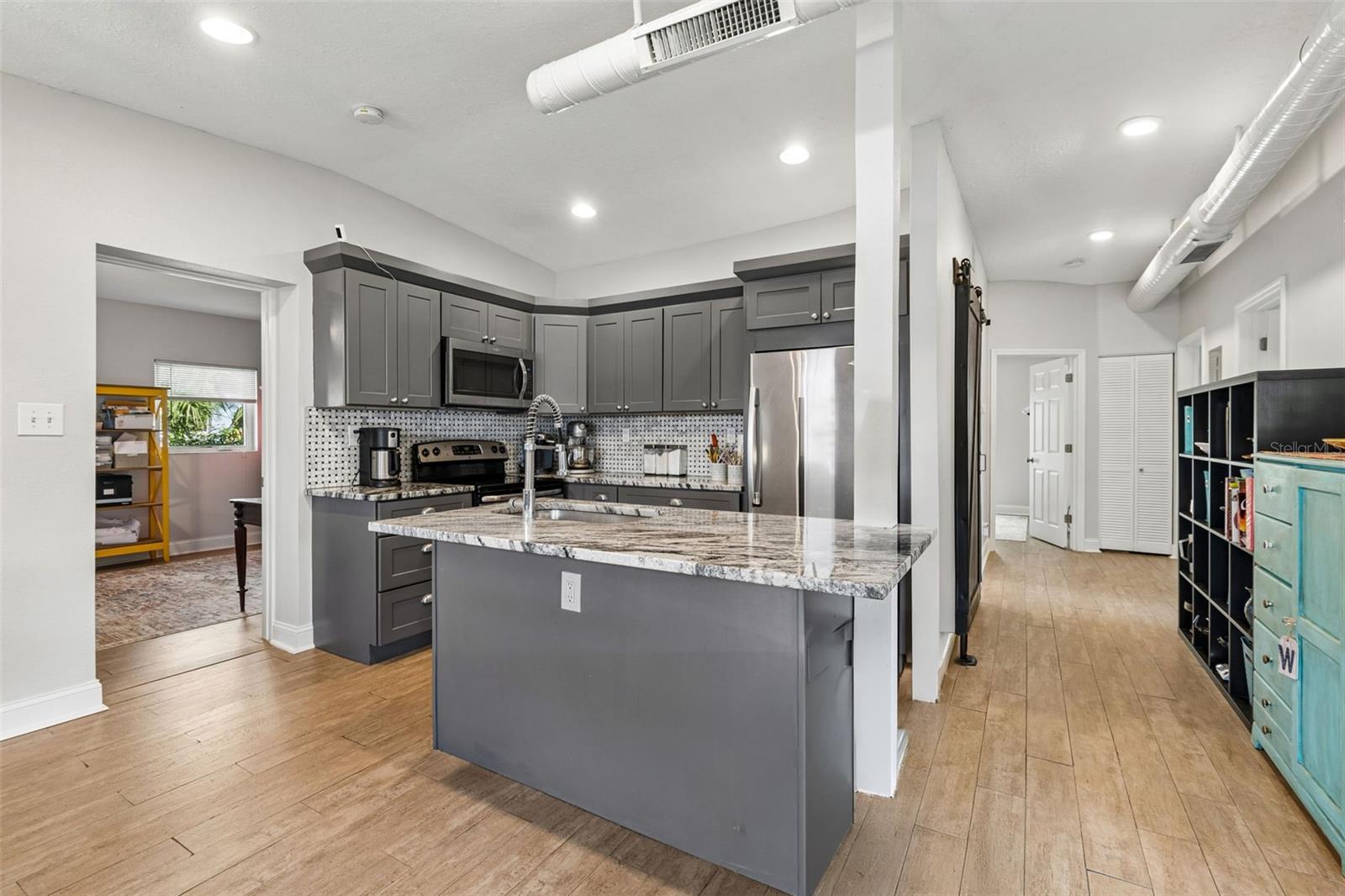 2920 W ELLIS DR, TAMPA, FL, 33611