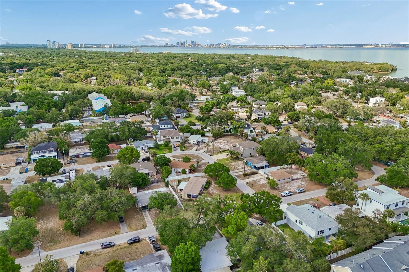 2920 W ELLIS DR, TAMPA, FL, 33611