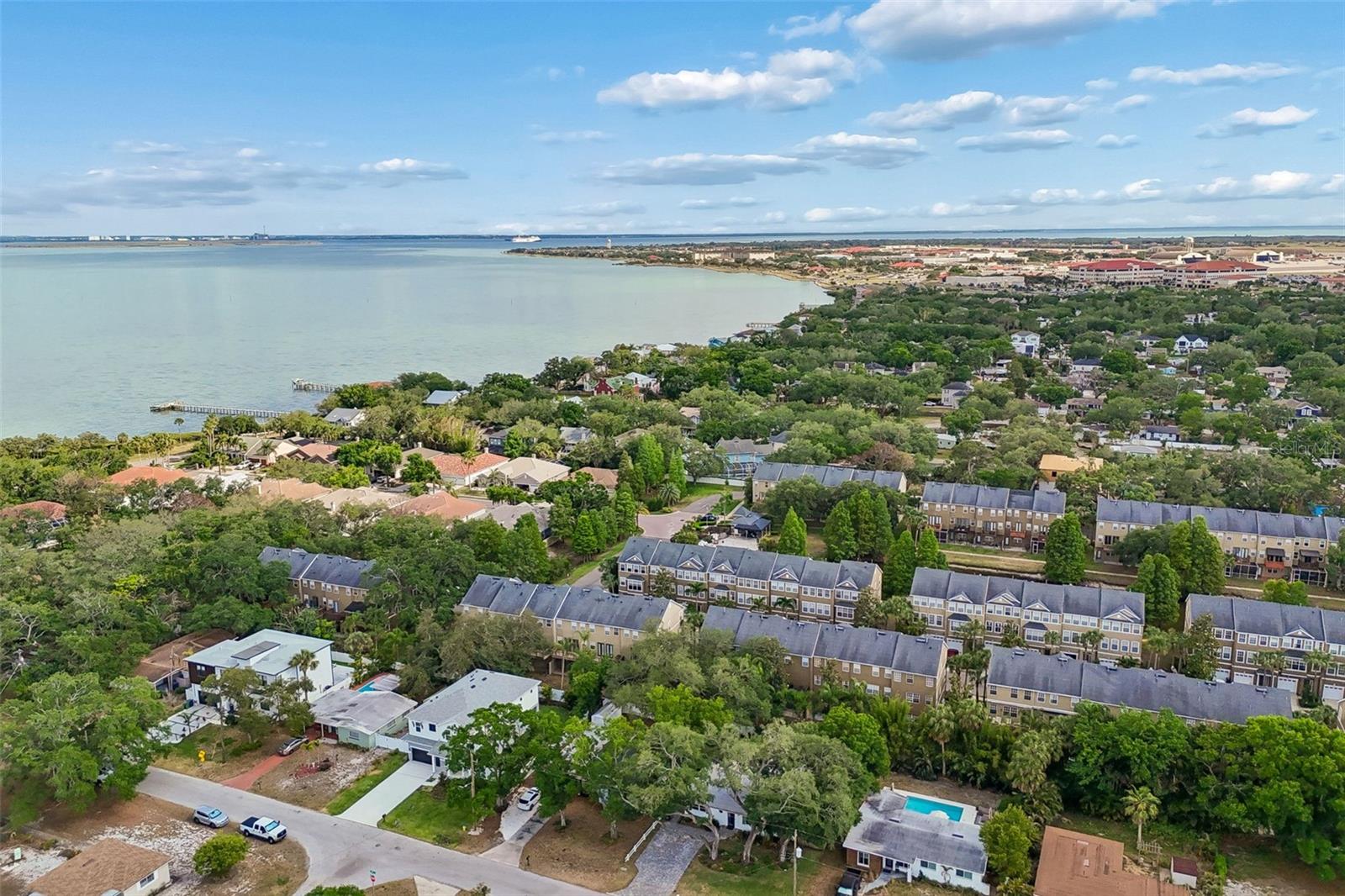 2920 W ELLIS DR, TAMPA, FL, 33611