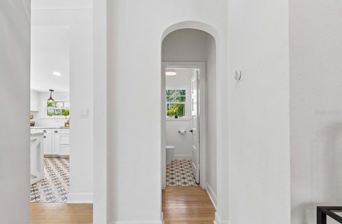 1820 1ST ST N, ST PETERSBURG, FL, 33704