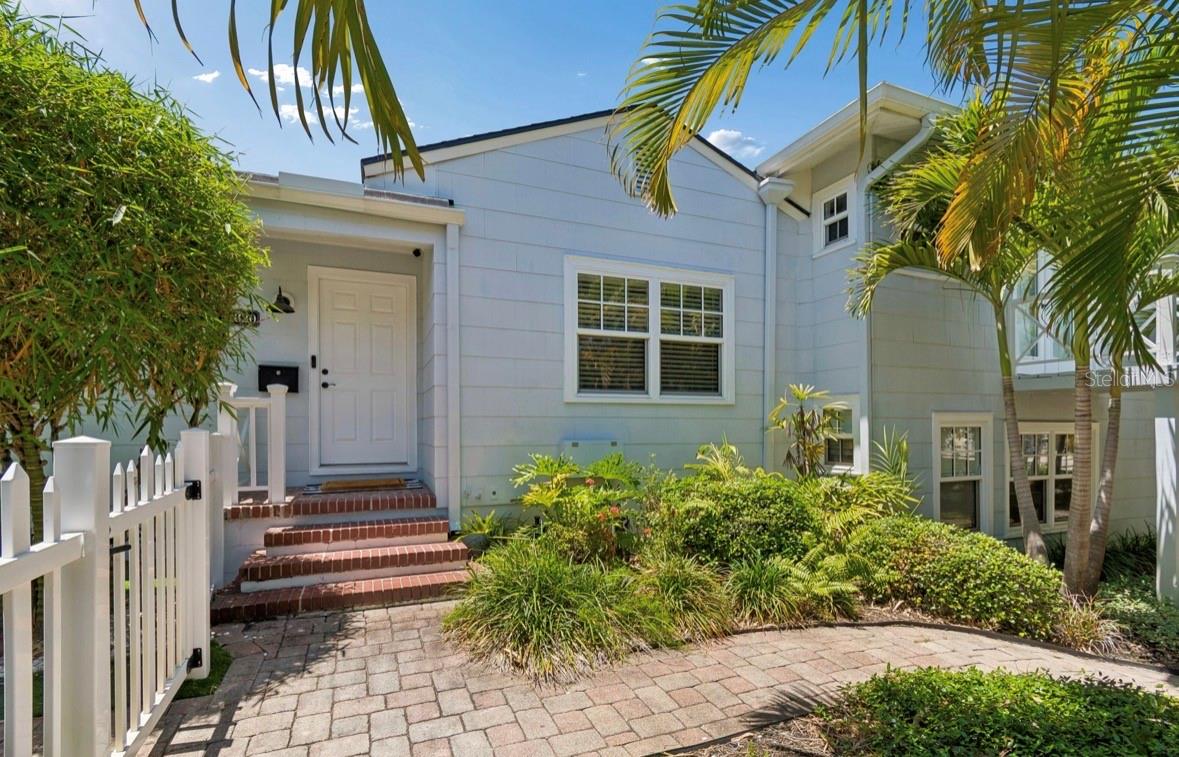 1820 1ST ST N, ST PETERSBURG, FL, 33704