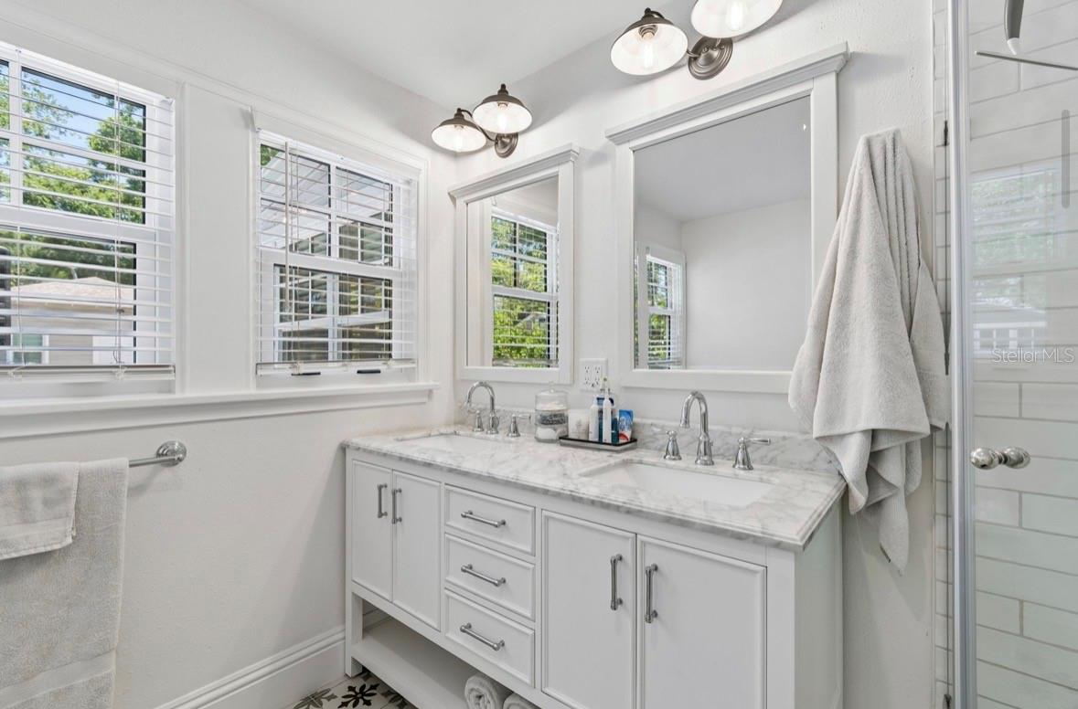 1820 1ST ST N, ST PETERSBURG, FL, 33704