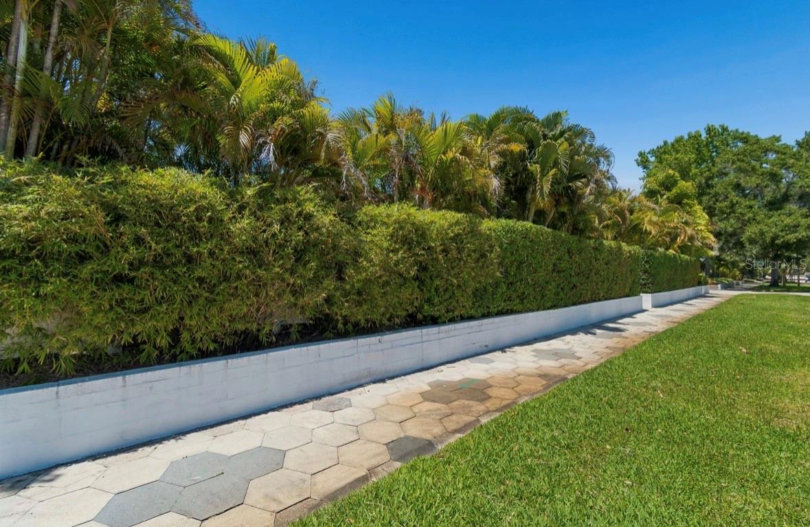 1820 1ST ST N, ST PETERSBURG, FL, 33704