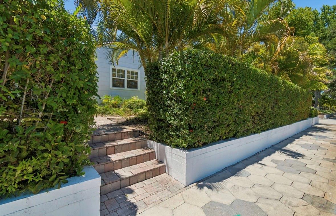 1820 1ST ST N, ST PETERSBURG, FL, 33704