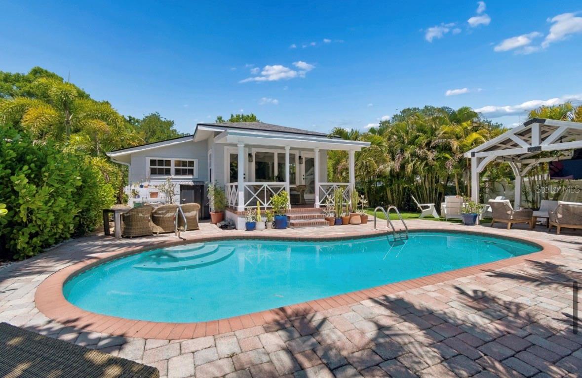 1820 1ST ST N, ST PETERSBURG, FL, 33704
