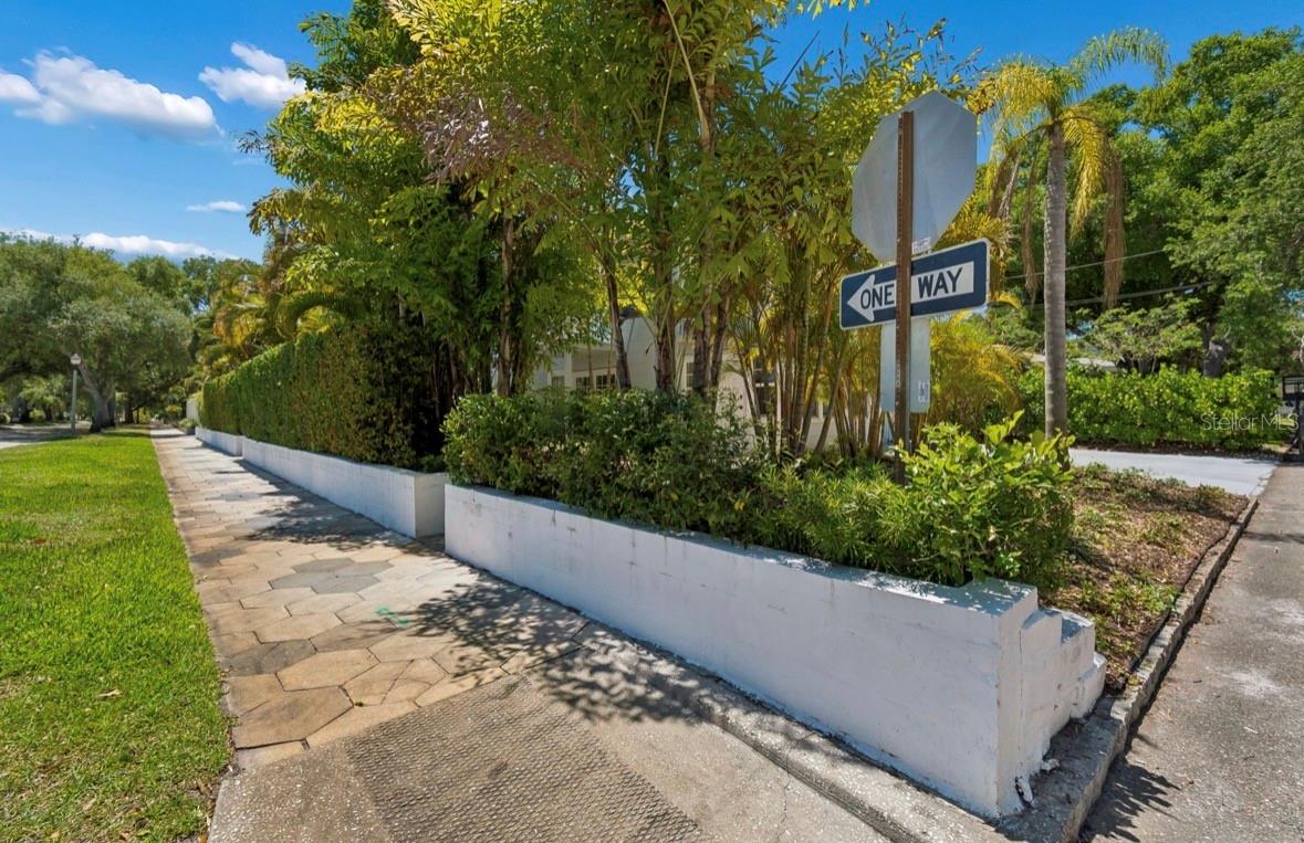 1820 1ST ST N, ST PETERSBURG, FL, 33704