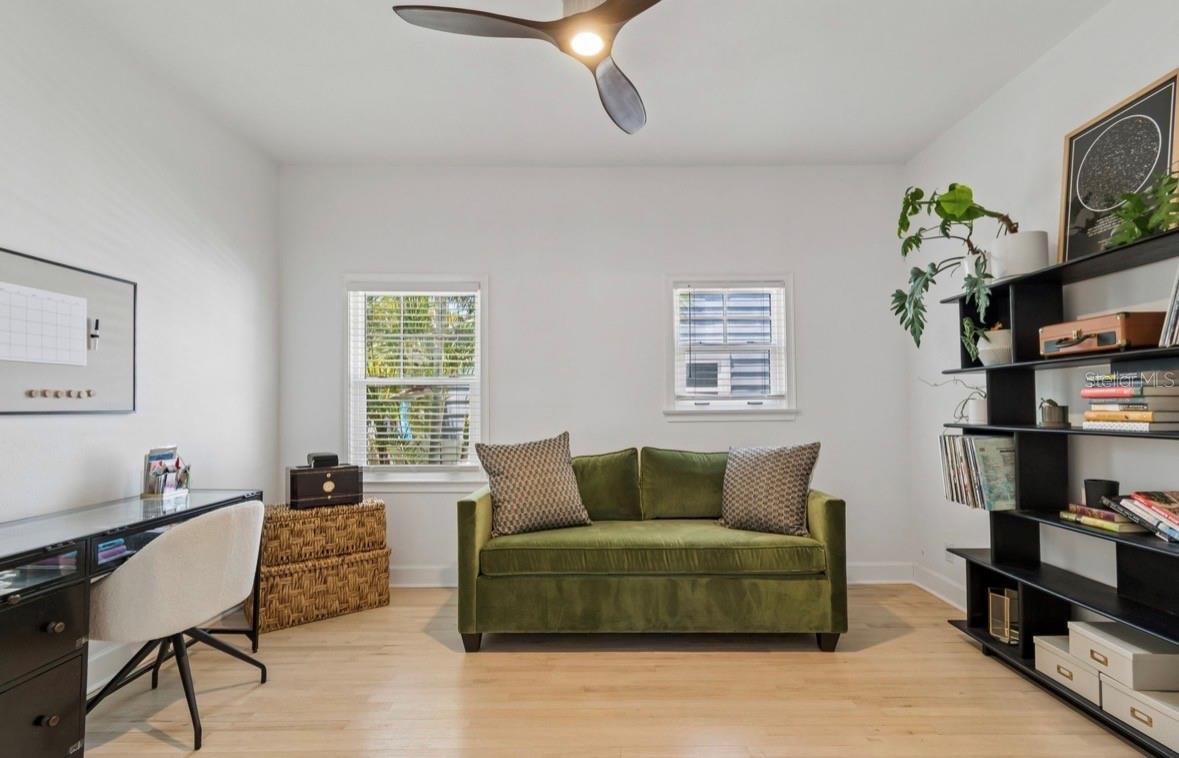 1820 1ST ST N, ST PETERSBURG, FL, 33704
