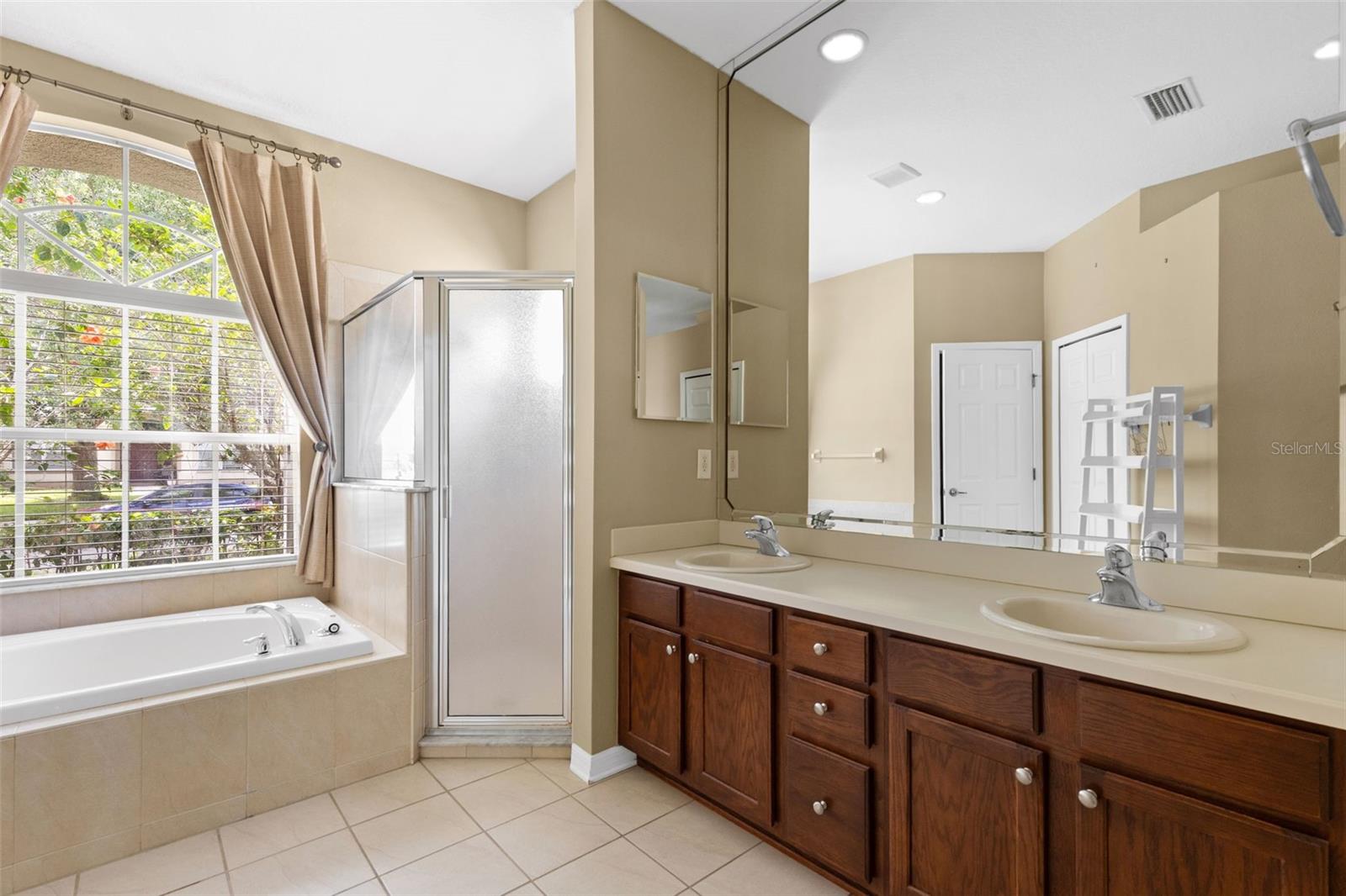 13655 ARTESA BELL DR, RIVERVIEW, FL, 33579