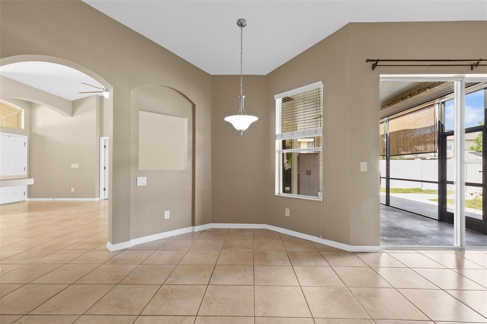 13655 ARTESA BELL DR, RIVERVIEW, FL, 33579