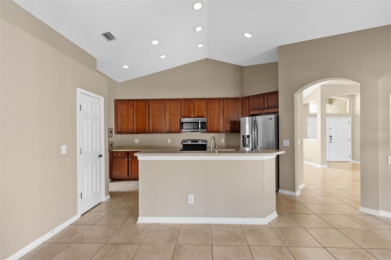 13655 ARTESA BELL DR, RIVERVIEW, FL, 33579