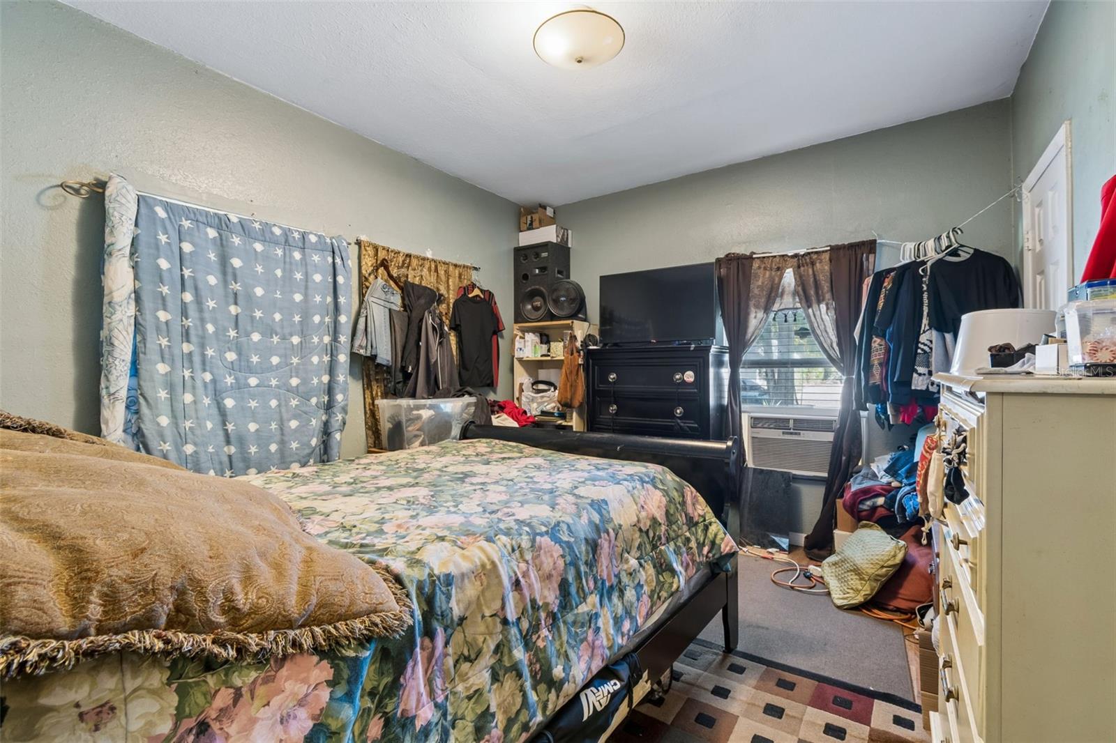 1033 19TH AVE S, ST PETERSBURG, FL, 33705