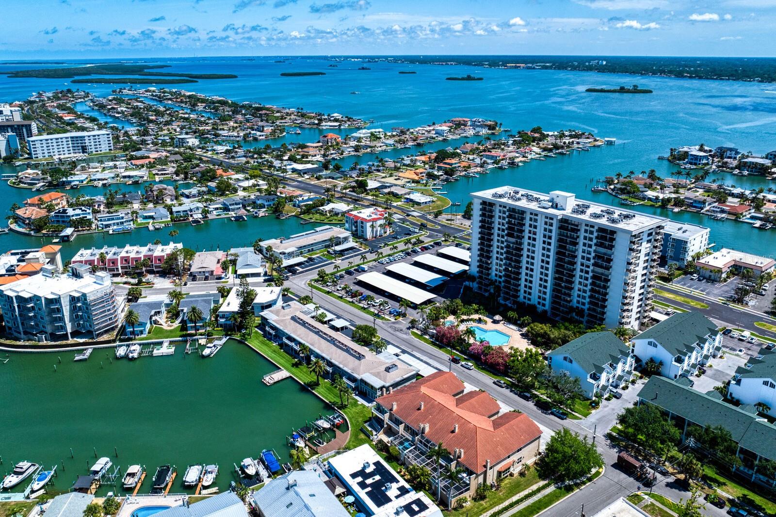 354 LARBOARD WAY, CLEARWATER BEACH, FL, 33767