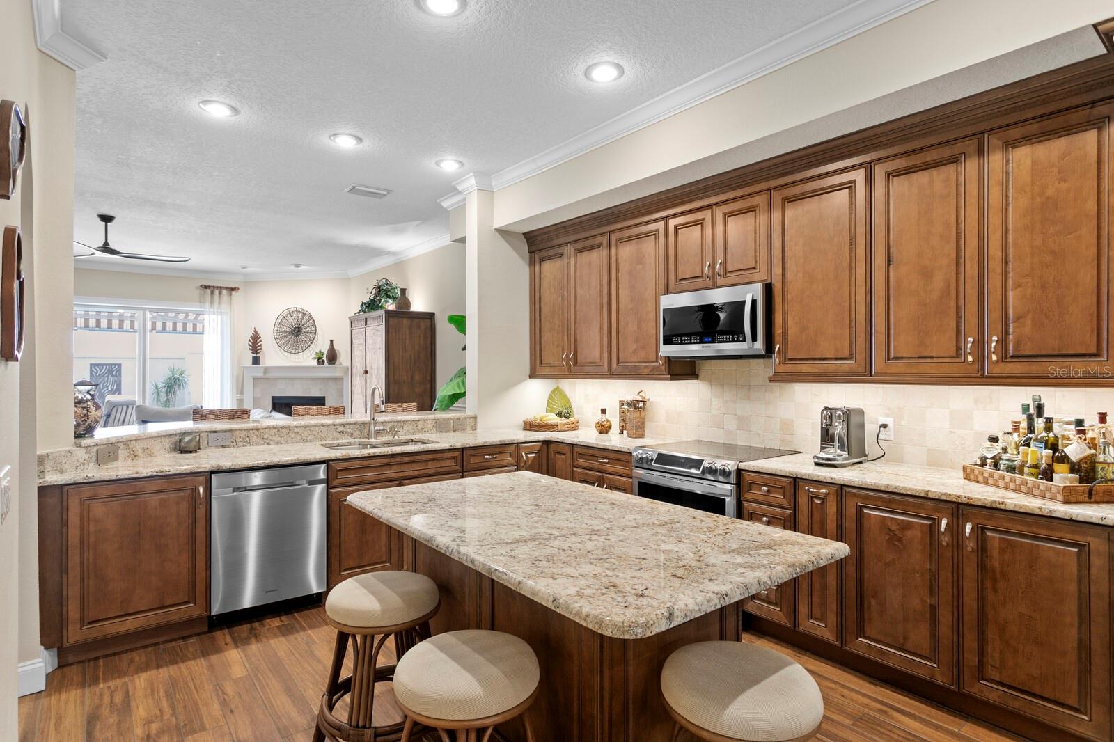 354 LARBOARD WAY, CLEARWATER BEACH, FL, 33767