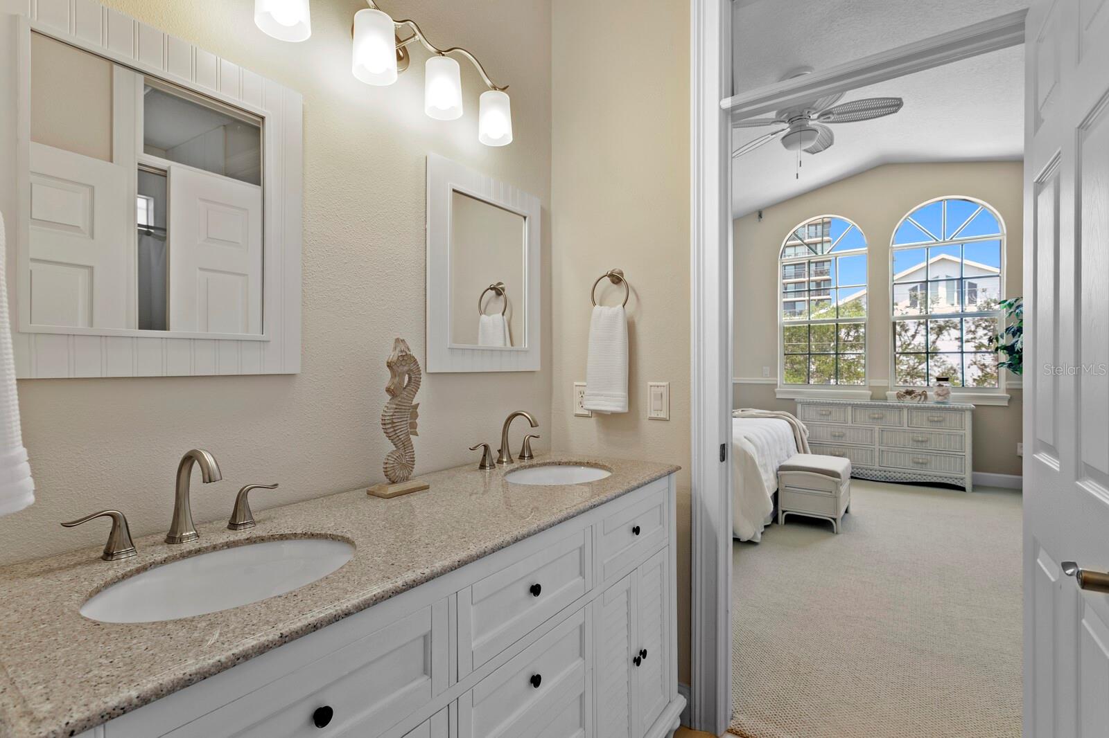 354 LARBOARD WAY, CLEARWATER BEACH, FL, 33767