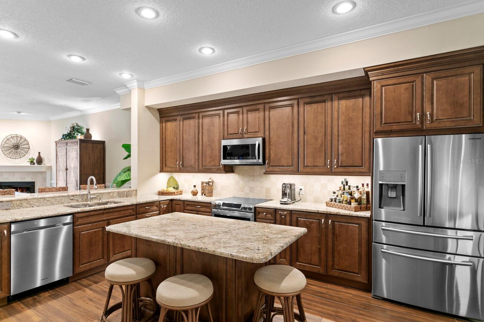 354 LARBOARD WAY, CLEARWATER BEACH, FL, 33767