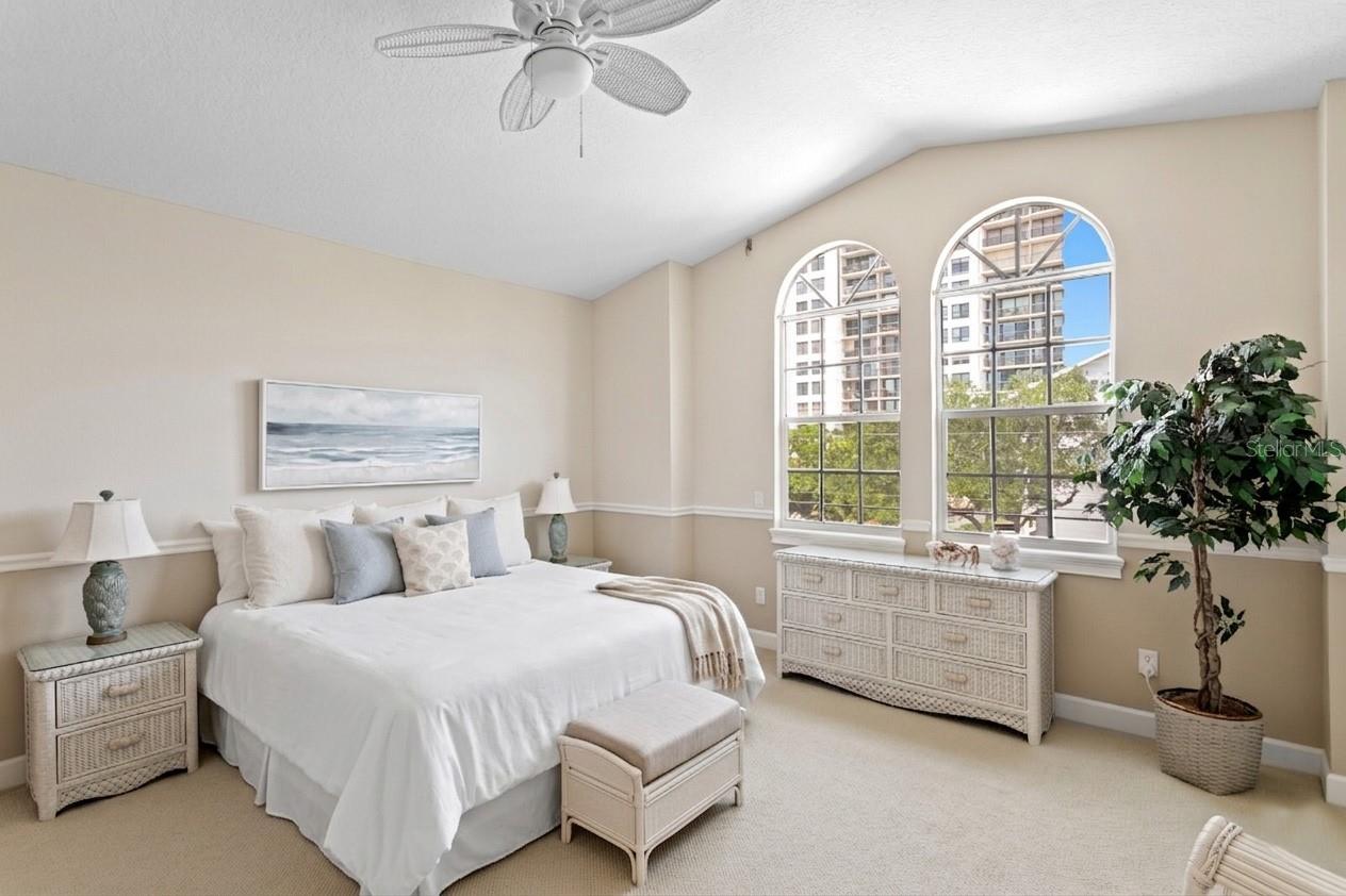 354 LARBOARD WAY, CLEARWATER BEACH, FL, 33767