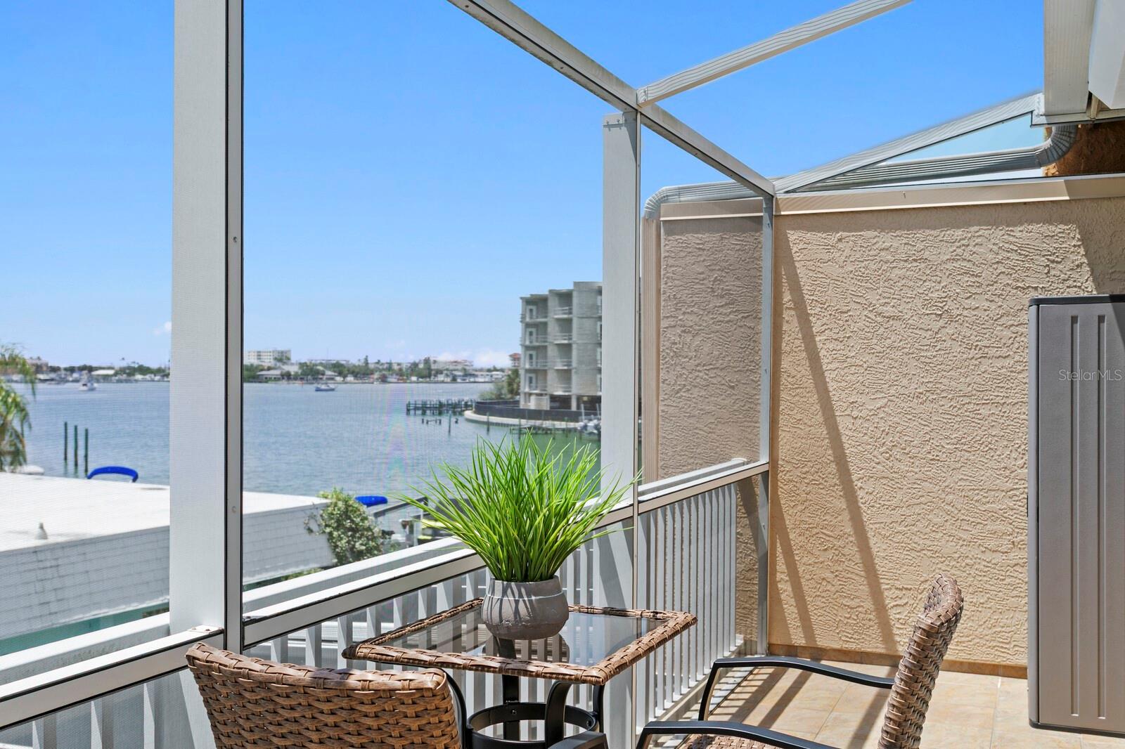 354 LARBOARD WAY, CLEARWATER BEACH, FL, 33767