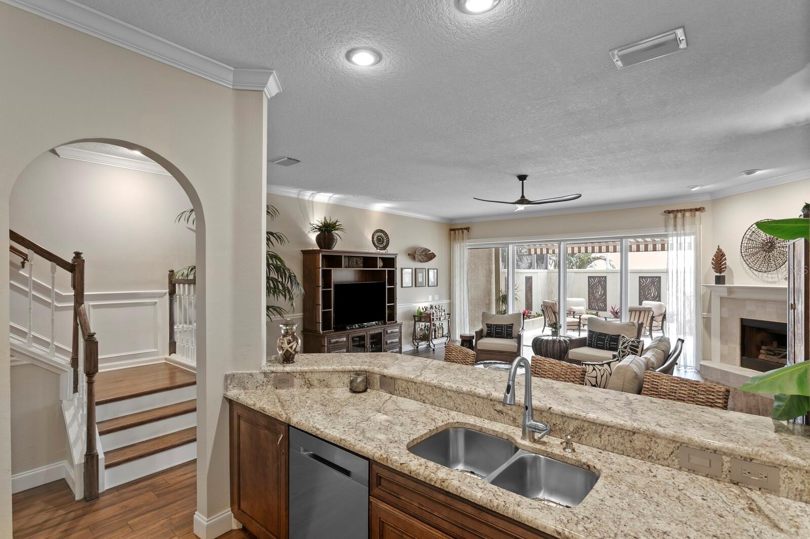 354 LARBOARD WAY, CLEARWATER BEACH, FL, 33767
