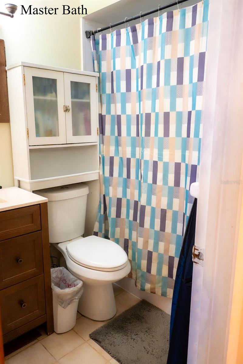 8204 TRAMMELL TRL, TAMPA, FL, 33619