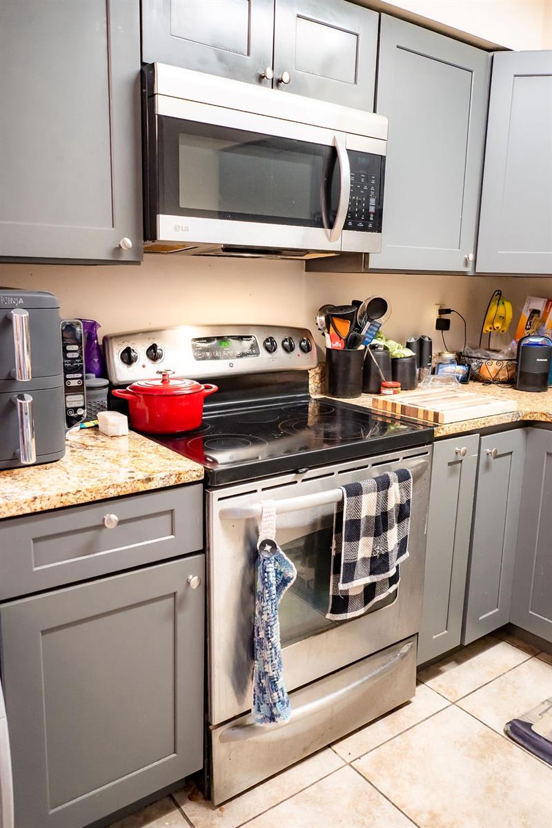 8204 TRAMMELL TRL, TAMPA, FL, 33619