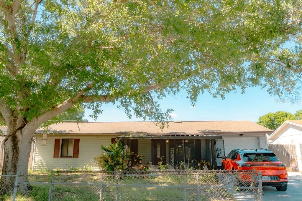 8204 TRAMMELL TRL, TAMPA, FL, 33619
