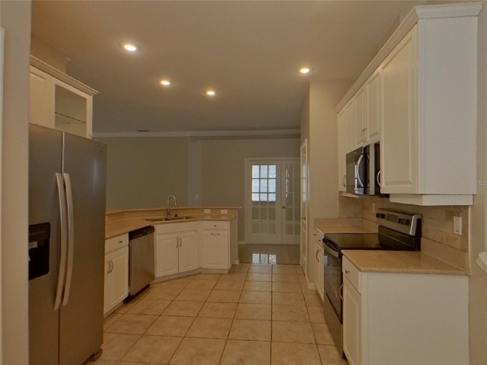 COVINA AT BAY PARK, RUSKIN, FL, 33570