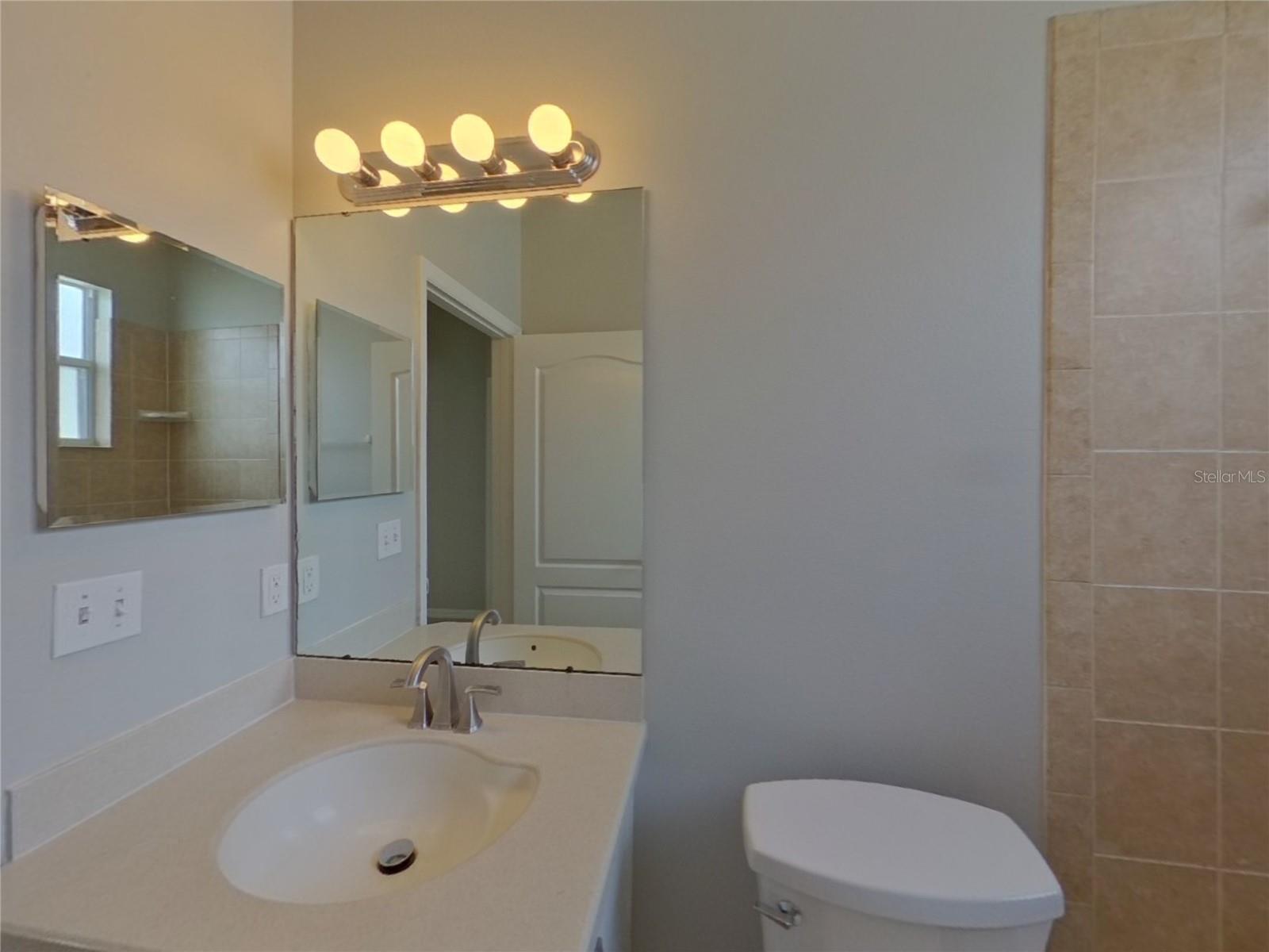 COVINA AT BAY PARK, RUSKIN, FL, 33570