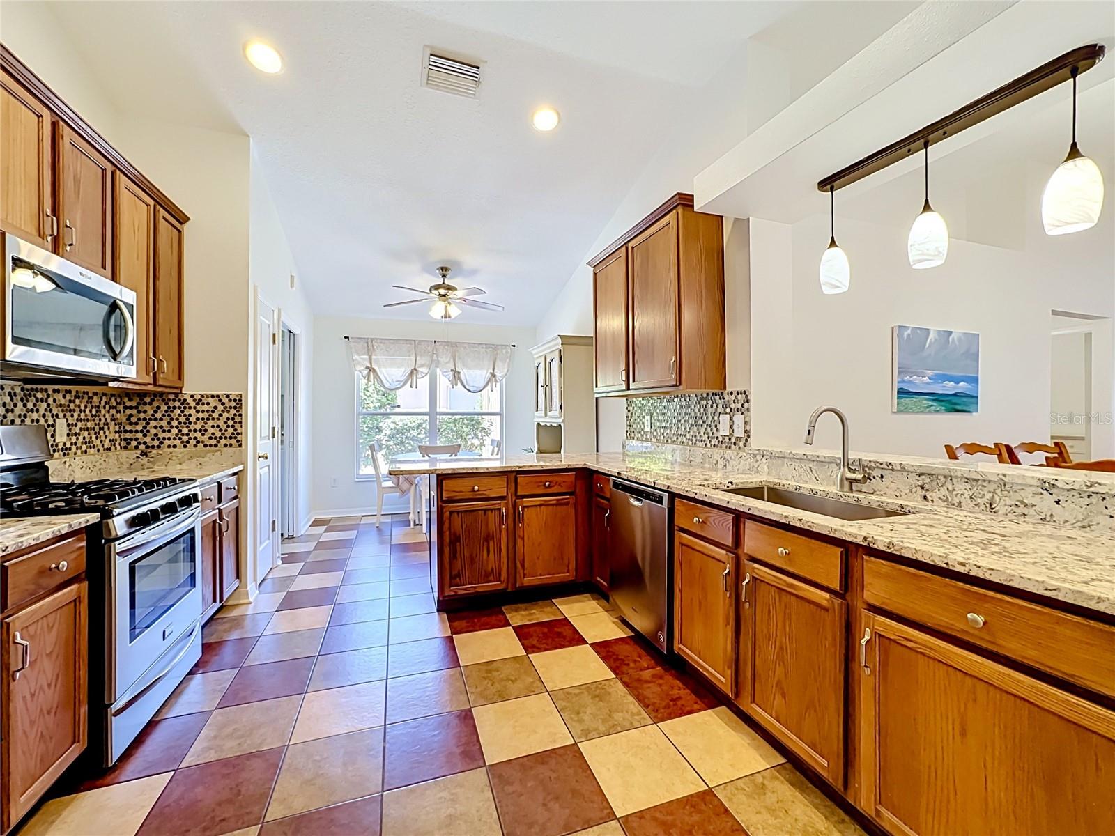6711 SOMERSET GARDEN WAY, APOLLO BEACH, FL, 33572