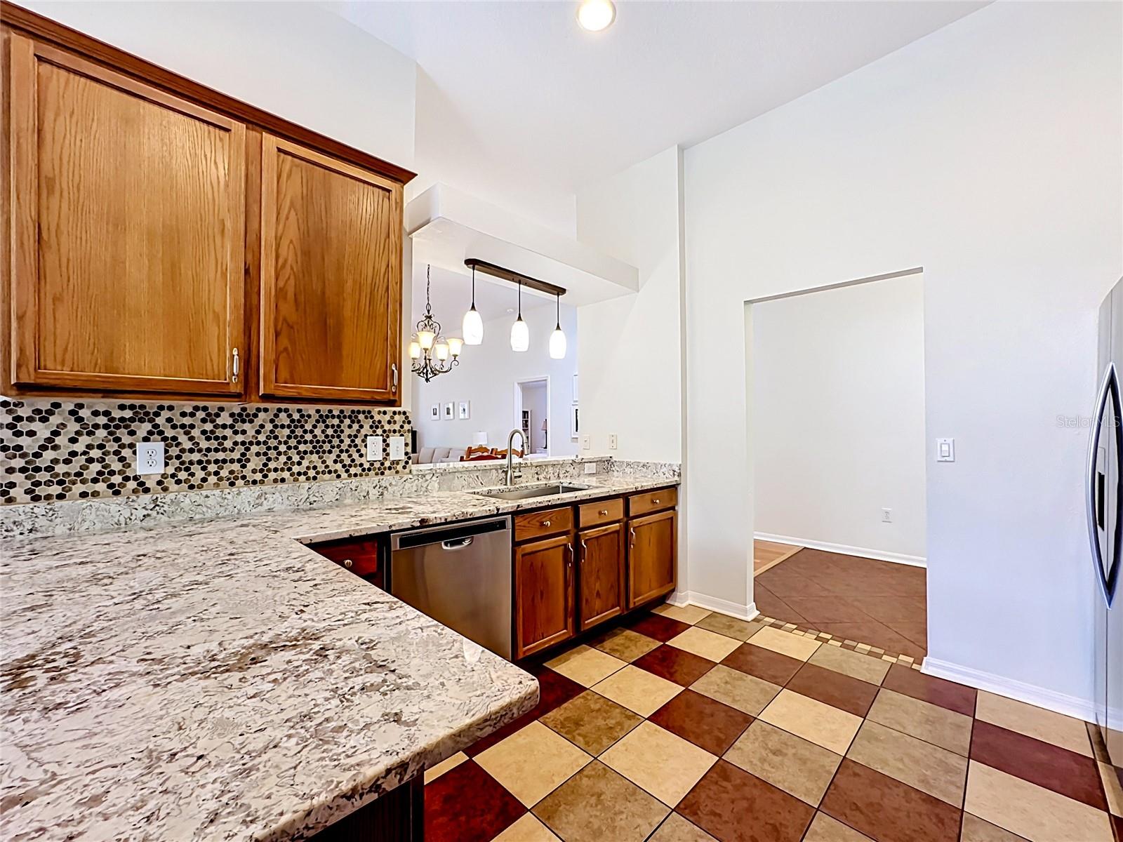 6711 SOMERSET GARDEN WAY, APOLLO BEACH, FL, 33572