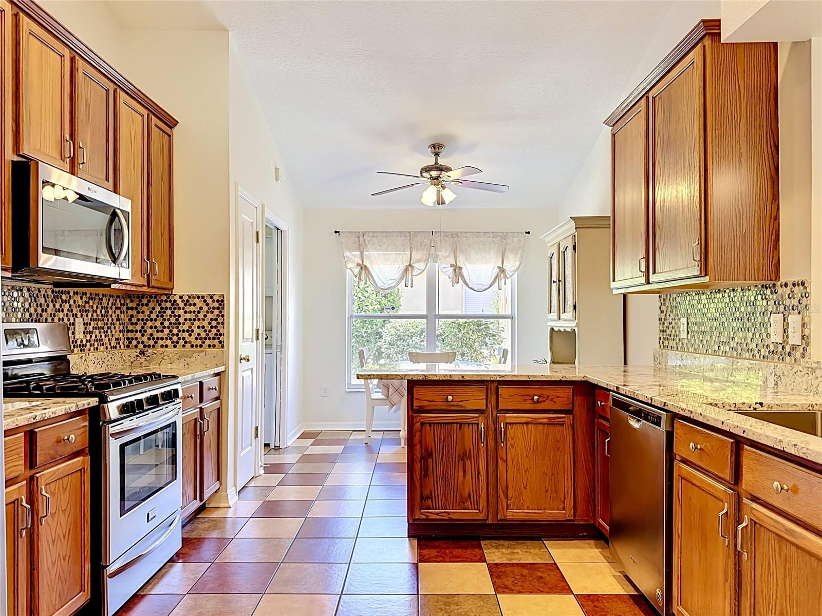 6711 SOMERSET GARDEN WAY, APOLLO BEACH, FL, 33572